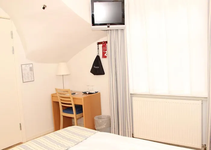 Hotell Skråvej Byferie *